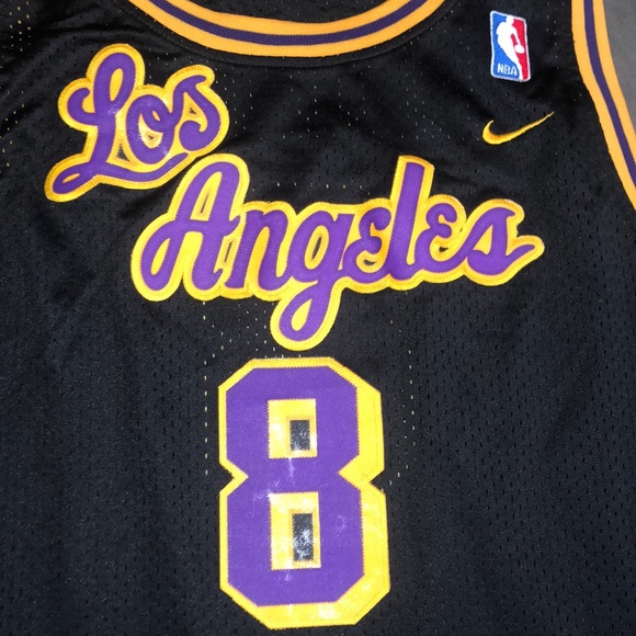 Kobe Bryant Nike Alternate Lakers Jersey XL (Boy) - Picture 3 of 9
